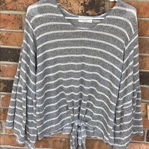 Bell sleeve top